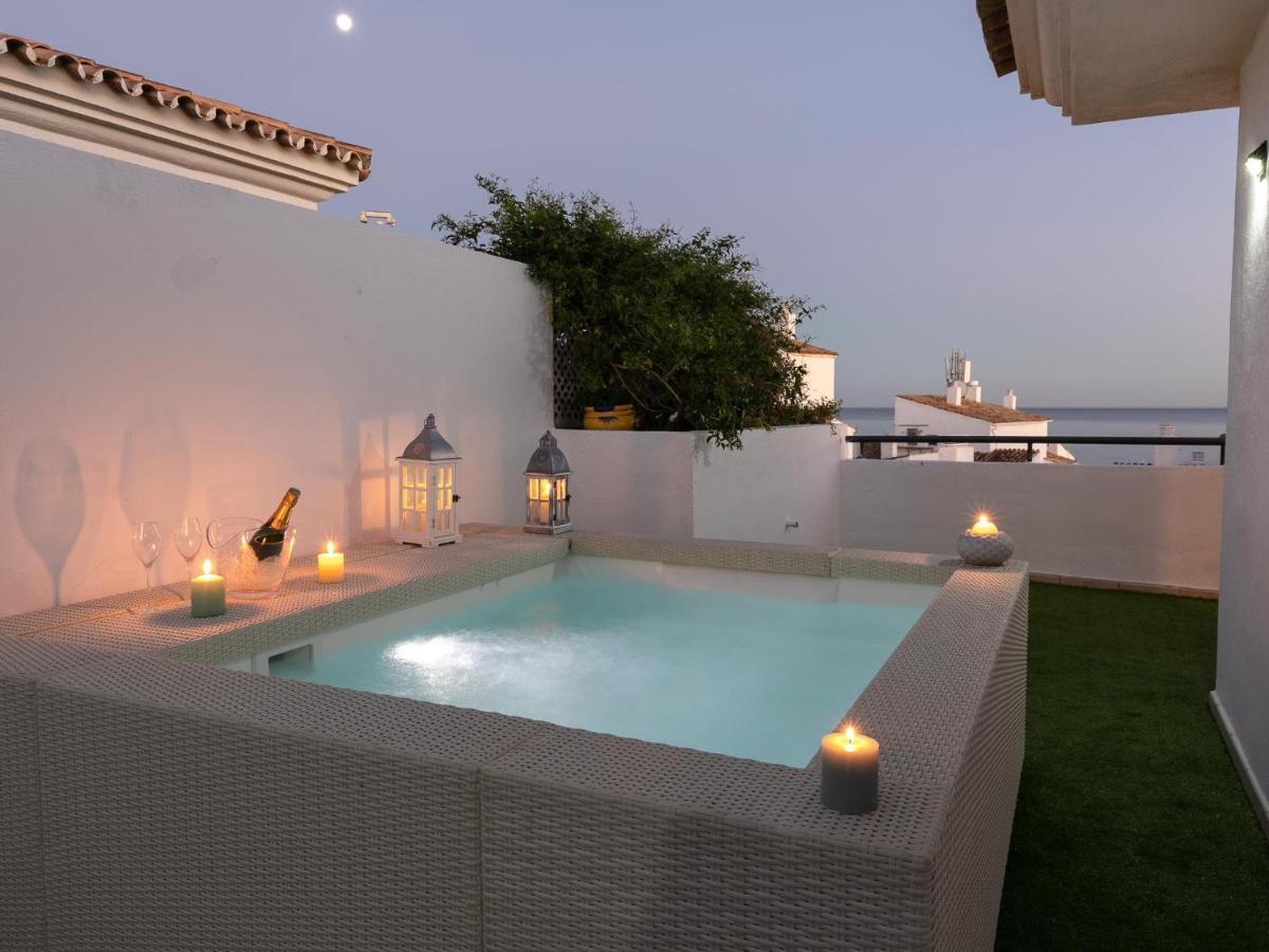 Apartamento Vacation I Terrazas De Banus, Romantic, Jacuzzi, Pet-friendly, Cosy Duplex Penthouse, 2min Walk To Marina