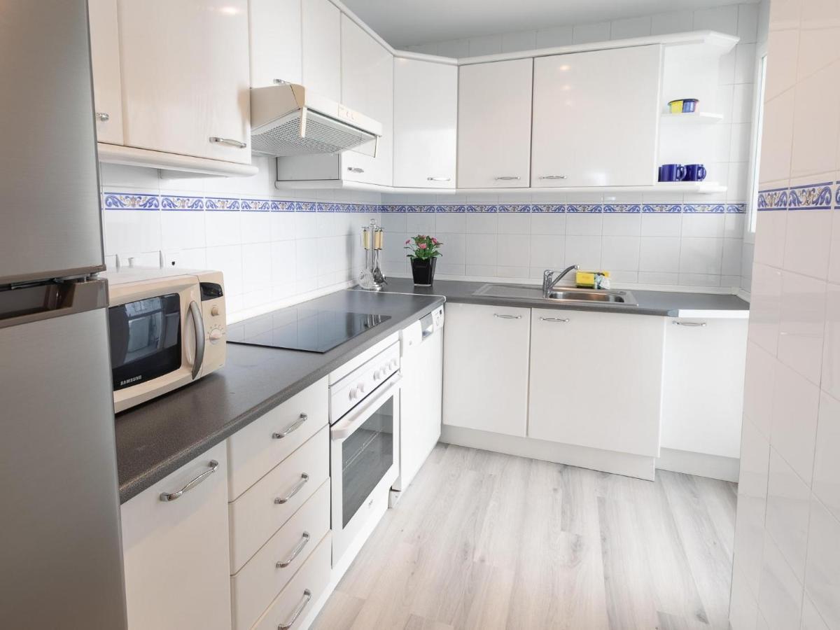 Vacation Marbella: Romantic Duplex Penthouse Near Marina Apartamento